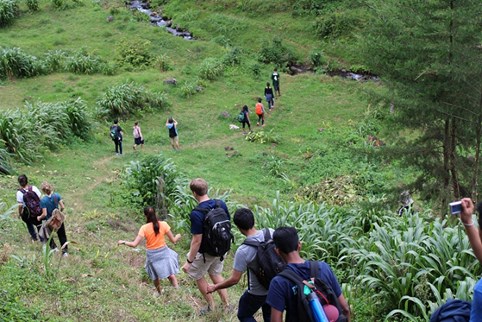 Hiking_to_Waterfall_Tanzania_2016